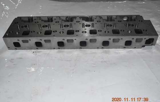 Máquinas Partes do motor 1407373 Cabeça do cilindro Para Hitachi 962G 950G 938G 950F
